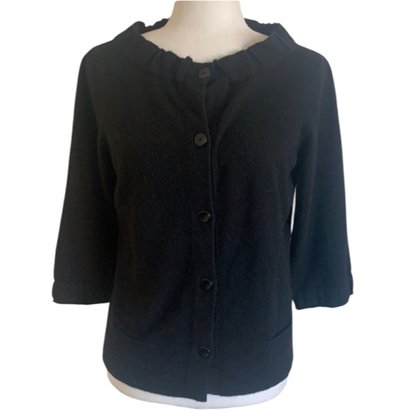 Vince cardigan 💯 cashmere black button front ruffle collar
